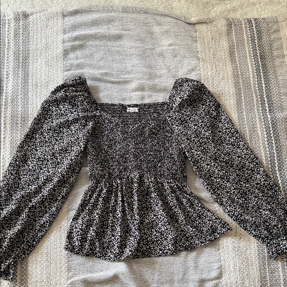 Newbury Kustom Black and White Floral Blouse